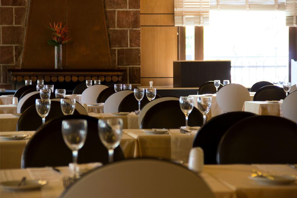 Turismo Hotel Casino Corrientes Eksteriør billede